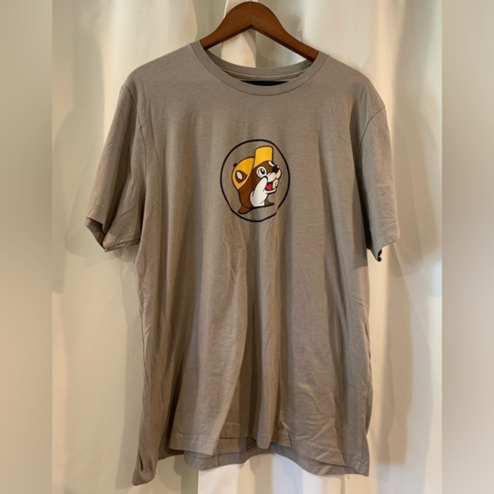Buc-ee's Country Store Gas Station Gray Truck Short Sleeve T-Shirt Tee - Mens 2X